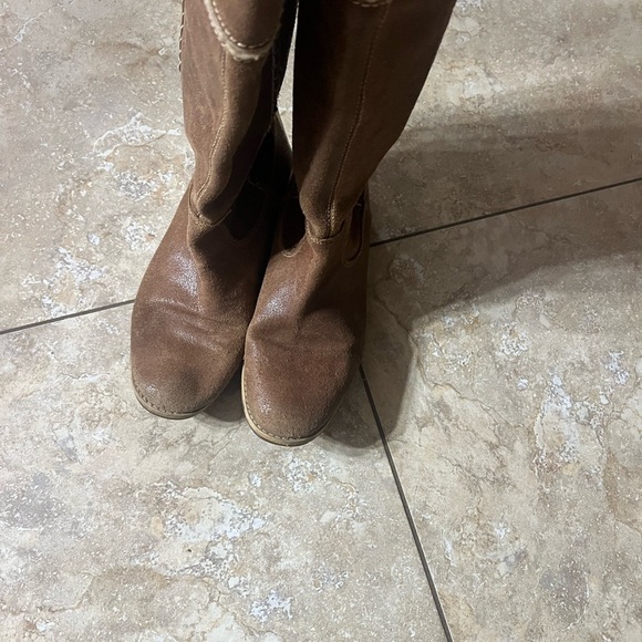 Timberland Heeled Boots - Picture 6 of 9